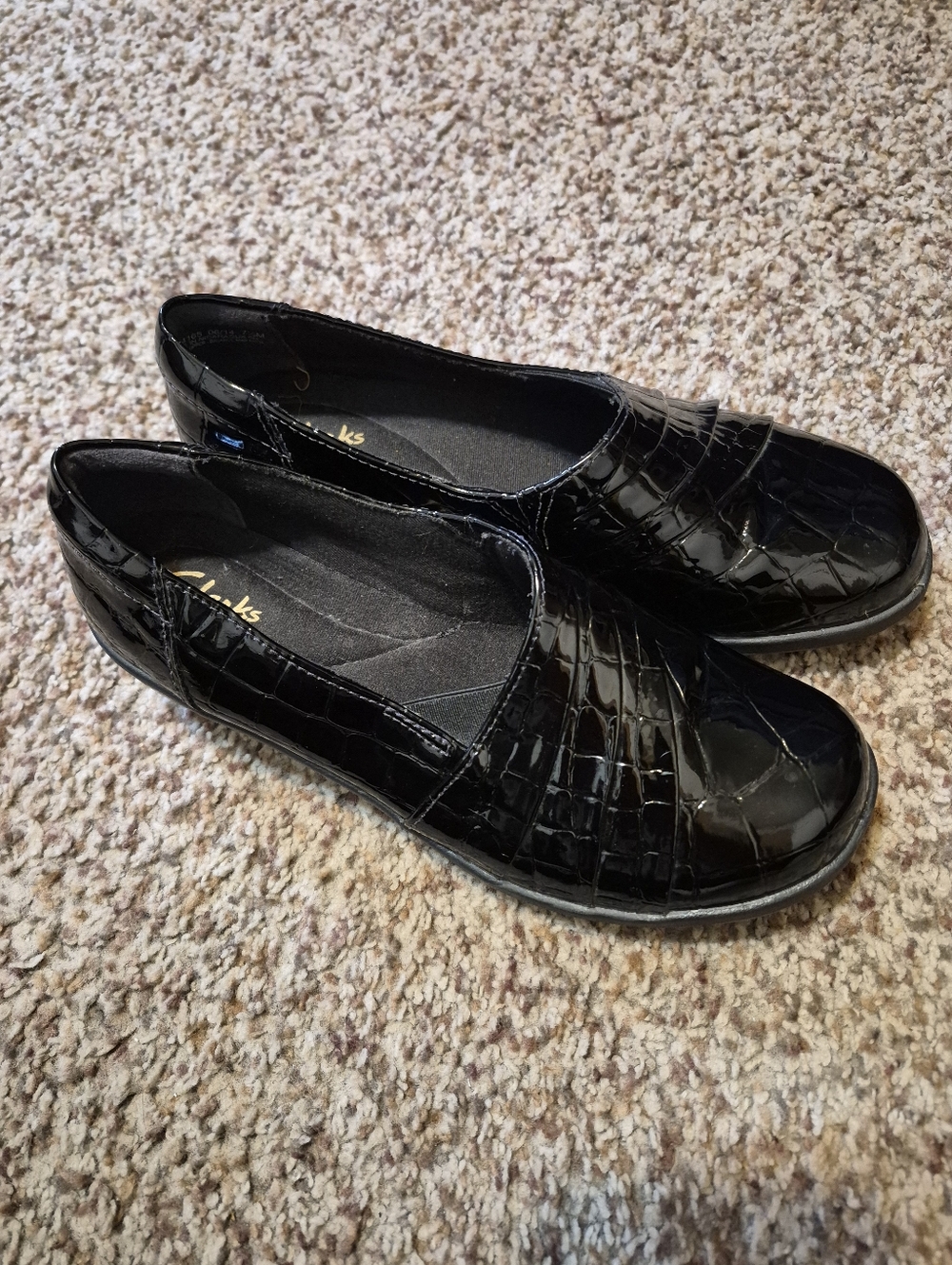 Clarks Black Women's Slip-On Loafers Size 7 1/2